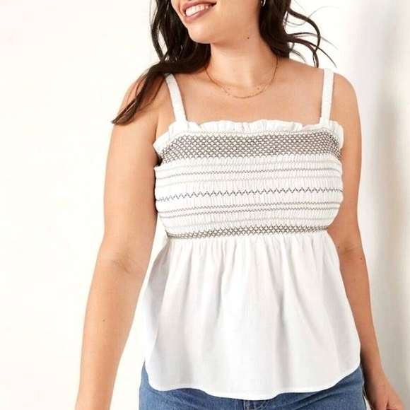 Old Navy Sleeveless SmockedBabydoll  embroidery Top, size XXL - Picture 1 of 11